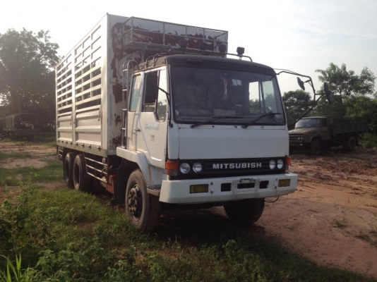 ขายตามสภาพ..MITSUBISHI FK215K รถล่อง วางเครื่อง 6D16 190แรงม้า สภาพเดิมๆ คัซซีสวย ไม่ผุ กะบะคอกเหล็ก
