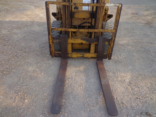 ขายรถยก TCM FD25 Z2 เครื่องดีเซล ติดต่อคุณจิ๊ด โทร. 089-7949488