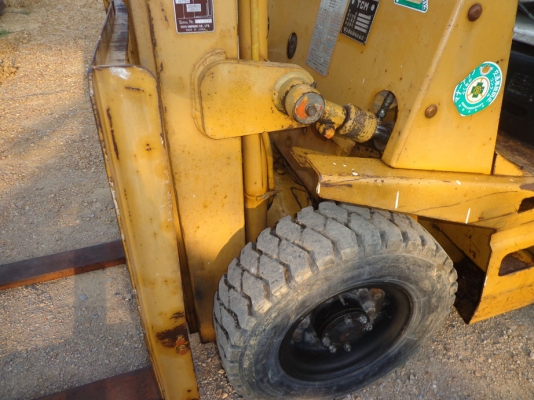 ขายรถยก TCM FD25 Z2 เครื่องดีเซล ติดต่อคุณจิ๊ด โทร. 089-7949488