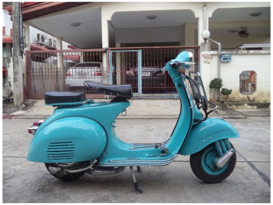 Vespa 64 สีฟ้า ตระแกรงหน้า แนวๆ