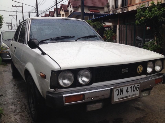 ขออณุญาติ ขาย ครับ toyota ke 70 สภาพพร้อมใช้ ไฟกลมเเท้ กระจกเรโททรงกระสุน ล้อ tom เเท้ หางหลังยุ่นเเท้ โลโก้ jaf เเท้ เเอรหนาวมากกกกก เครื่องเพิ่งโอเวอฮอลมา ไม่หลวม ควันไม่ไหล ระบบไฟครบๆไฟติดทุกดวง ภาษีไม่ขาด เครือง เดิม 5เกียร เเบตใหม่ ยางดี สีพอได้ ขับไ