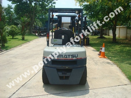 KOMATSU FD30J-11 ***ราคาพิเศษ 260,000 บาท*** KOMATSU FD30J-11 ***ราคาพิเศษ 260,000 บาท***