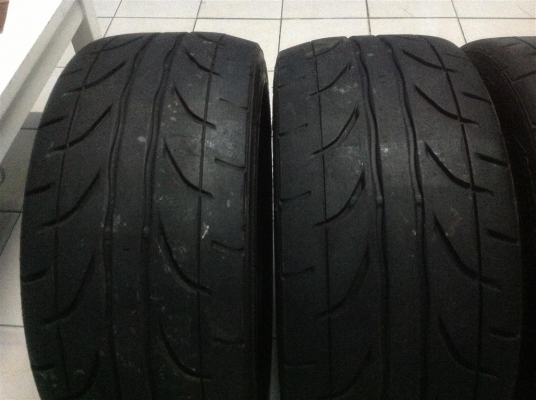 ขายยาง DUNLOP Z1 235/45/17 ปี 11 สภาพสวย ๆ ชุดละ 5000
