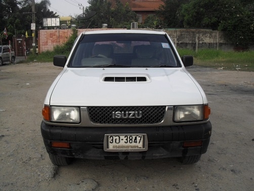 ขาย. ISUZU TFR CAB 4 TURBO SPACECA 2.5