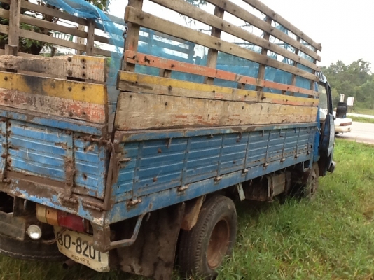 ขายด่วน NISSAN CABSTRA เครื่องcw30 เดิมๆใช้งานใด้ดี หัวกระดกใด้