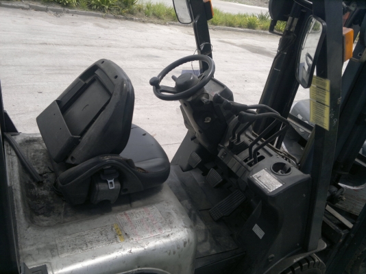 ขายรถฟอร์คลีฟท์ติดแก๊ส NISSAN NL01A15 เสา3 เมตรออโต้ งาสไล้ด์ได้ปี2004 รถนอกนำเข้า ติดต่อมานะ 085-9049669