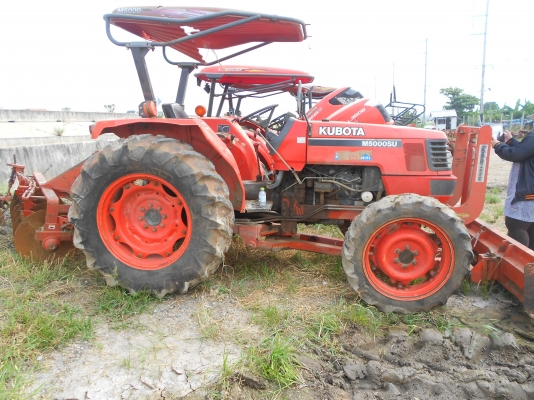 ขายแทรกเตอร์ คูโบต้า รุ่น M5000 ขายแทรกเตอร์ คูโบต้า รุ่น M5000