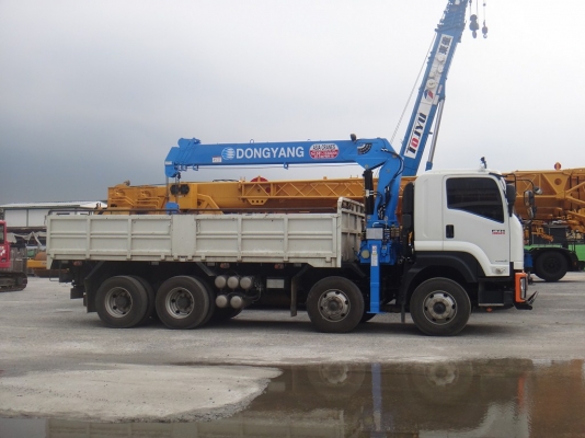 เครนติดหลังรถบรรทุก DONGYANG