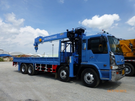 เครนติดหลังรถบรรทุก DONGYANG