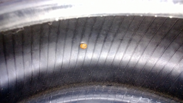 ยางกระบะขอบ 15