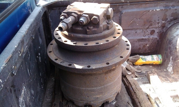 ตัวเดิน pc120-2 ราคา 67000 บาท โทร 0850853022