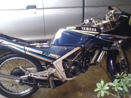 รถจักรยานยนต์ ยี่ห้อ ยำมาห้า