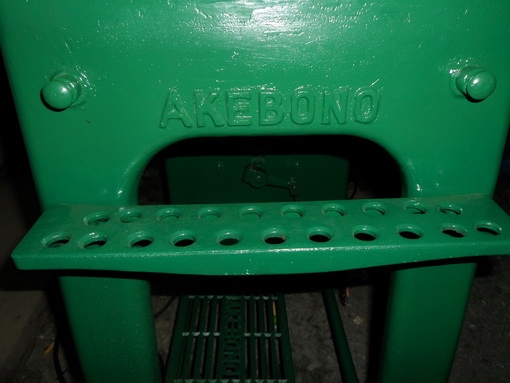 ขายครับขาย เครื่องกลึง มือโยก ญี่ปุ่น ไฟบ้านพร้อมใช้ 28000 บาท ขายครับขาย เครื่องกลึง มือโยก ญี่ปุ่น ไฟบ้านพร้อมใช้ 28000 บาท