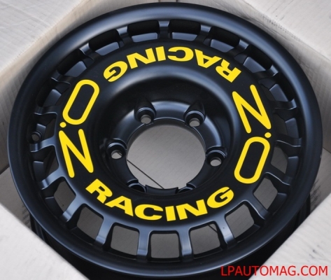 ขายล้อแท้  OZ racing  6 รู  พร้อมยาง  33.......... เชิญครับ