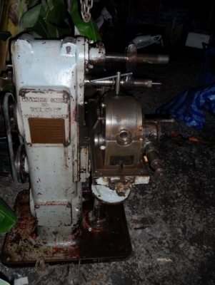 ขายครับขาย เครื่องมิลลิ่งเพลานอน พร้อมชุดกัดเฟือง 45000 บาท