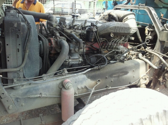 HINO เครื่อง 195  รถ 6ล้อใหญ่ติดเครน 3 ตัน 4 ปลอก