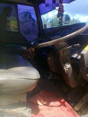 รถมิตซู 10 ล้อดั้ม FN527 - TD เปลื่ยนเครื่อง 220 แรงม้า. สนใจติดต่อ 081- 6079515