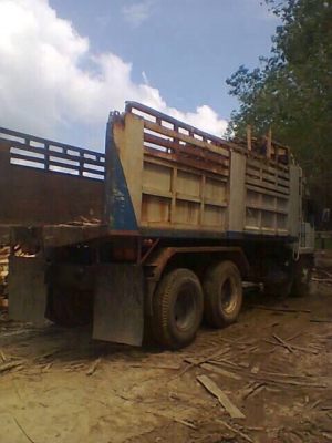 รถมิตซู 10 ล้อดั้ม FN527 - TD เปลื่ยนเครื่อง 220 แรงม้า. สนใจติดต่อ 081- 6079515