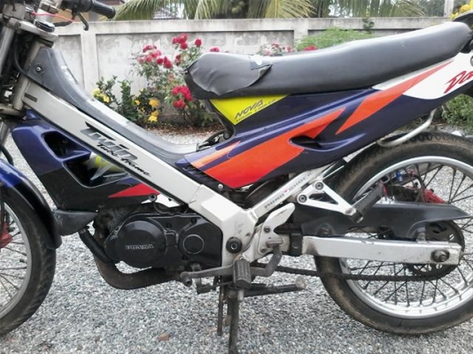 ขายโนวาอาเอสแดช ทะเบียนพร้อโอนรถปี 39 ภาษีขาดปี 55 เครื่องดีอะไหร่บางชิ้นต้องเก็บ ขาย 8500 บาท ขายโนวาอาเอสแดช ทะเบียนพร้อโอนรถปี 39 ภาษีขาดปี 55 เครื่องดีอะไหร่บางชิ้นต้องเก็บ ขาย 8500 บาท