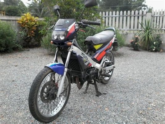 ขายโนวาอาเอสแดช ทะเบียนพร้อโอนรถปี 39 ภาษีขาดปี 55 เครื่องดีอะไหร่บางชิ้นต้องเก็บ ขาย 8500 บาท ขายโนวาอาเอสแดช ทะเบียนพร้อโอนรถปี 39 ภาษีขาดปี 55 เครื่องดีอะไหร่บางชิ้นต้องเก็บ ขาย 8500 บาท