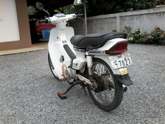 ขายดรีมคุรุสภาเล่มทะเบียน(ไม่ได้ตามชุดโอน)ภาษีขาดปี 38 เครื่องดีอะไหร่เดิมมีบังโซ่เดิมแต่ไม่ได้ใส่ ขาย 11000 บาท ขายดรีมคุรุสภาเล่มทะเบียน(ไม่ได้ตามชุดโอน)ภาษีขาดปี 38 เครื่องดีอะไหร่เดิมมีบังโซ่เดิมแต่ไม่ได้ใส่ ขาย 11000 บาท