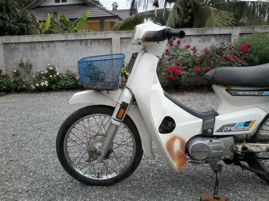 ขายดรีมคุรุสภาเล่มทะเบียน(ไม่ได้ตามชุดโอน)ภาษีขาดปี 38 เครื่องดีอะไหร่เดิมมีบังโซ่เดิมแต่ไม่ได้ใส่ ขาย 11000 บาท ขายดรีมคุรุสภาเล่มทะเบียน(ไม่ได้ตามชุดโอน)ภาษีขาดปี 38 เครื่องดีอะไหร่เดิมมีบังโซ่เดิมแต่ไม่ได้ใส่ ขาย 11000 บาท