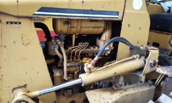 D20P-6 # 64369 : รถดันดิน Komatsu นำเข้าจากญี่ปุ่น by กุ้ง:TOS:0813062283