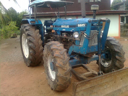 ขายฟอร์ด6610 เสื้อลาย สองเพลา พร้อมอุปกรณ์ 430000เอาไปเลย จัดไฟแน้นได้300000ครับ