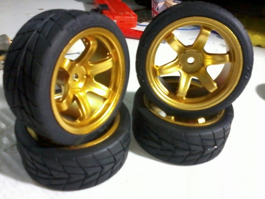 ขอแทรกประกาศหน่อยนะครับ