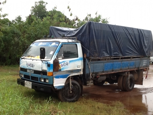 ขายด่วน JAANPR59LK เครื่อง 4be1 Fหลังเกียร์ยาวคอลโชลครบขายที่ 355000 ครับรับรถใช้งานสบายๆ