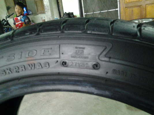 ยาง 205/45/17 ปี 12 นุ่มๆยึดเกาะถนนดี วิ่งเงียบ ยาง 205/45/17 ปี 12 นุ่มๆยึดเกาะถนนดี วิ่งเงียบ