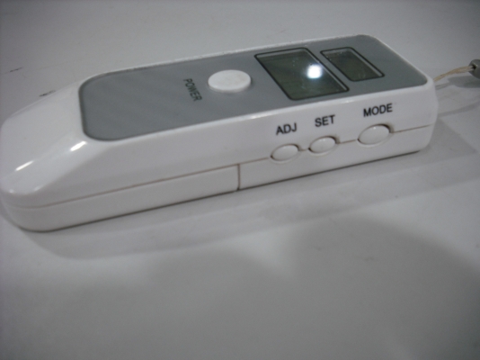 เครื่องตรวจวัดปริมาณแอลกอฮอล์แบบพกพา เครื่องตรวจวัดปริมาณแอลกอฮอล์แบบพกพา