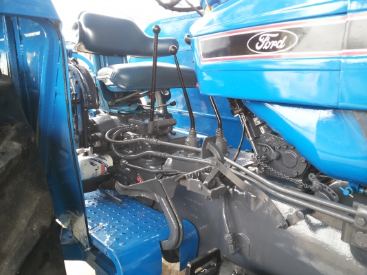 ขายด่วน!!! FORD-6600 เช็คสภาพพร้อมใช้ ใบดัน+ผาน7 ทะเบียนครบ((086-2126921))