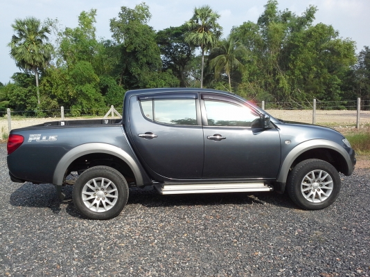 ขาย MITSUBISHI TRITON 2.4 ตัวท็อปสุด เครื่องเบนซิน+แก๊สLPG