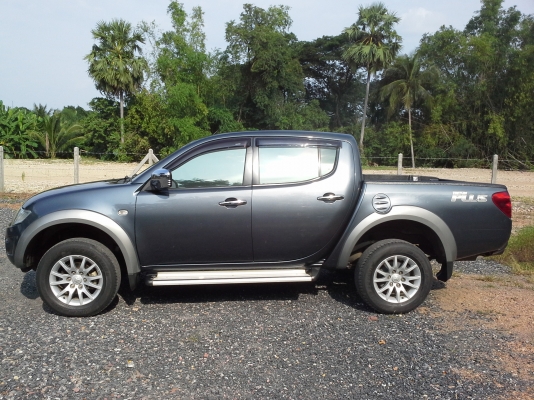 ขาย MITSUBISHI TRITON 2.4 ตัวท็อปสุด เครื่องเบนซิน+แก๊สLPG