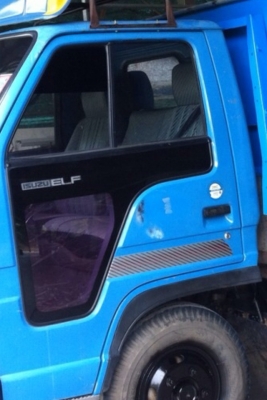 ขายถูก รถบรรทุก 6 ล้อกลาง. Isuzu. พวงมาลัยเพาเวอร์.  4 สูบ. 110. แรงม้า.ราคา 320,000   ติดต่อ.  คุณท๊อป. 087-786-4923