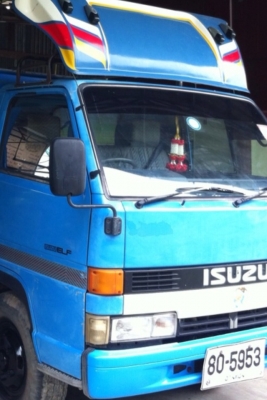 ขายถูก รถบรรทุก 6 ล้อกลาง. Isuzu. พวงมาลัยเพาเวอร์.  4 สูบ. 110. แรงม้า.ราคา 320,000   ติดต่อ.  คุณท๊อป. 087-786-4923