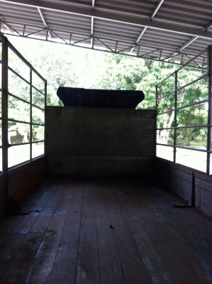 ขายถูก รถบรรทุก 6 ล้อกลาง. Isuzu. พวงมาลัยเพาเวอร์.  4 สูบ. 110. แรงม้า.ราคา 320,000   ติดต่อ.  คุณท๊อป. 087-786-4923