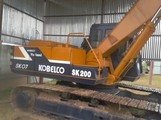KOBELCO SK200 บูมอามสวยครับ แอเย็นครับต่อรองใด้ครับ