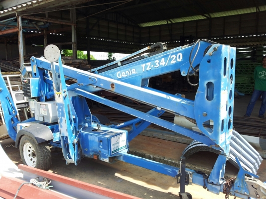 ขายรถกระเช้า "GENIE" เก่าเก็บ สภาพ 90\% (มี 6 ล้อ / Backhole มาแลกกันก็ได้)