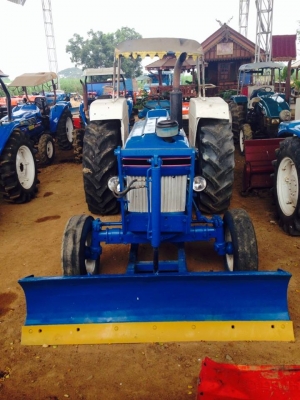 ขายด่วน !! รถไถ ฟอร์ด 6610 NEWHOLLAND สภาพดีมาก ราคาเป็นกันเอง ต่อลองได้ค่ะ