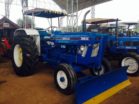 ขายด่วน !! รถไถ ฟอร์ด 6610 NEWHOLLAND สภาพดีมาก ราคาเป็นกันเอง ต่อลองได้ค่ะ