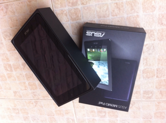 Asus MeMO Pad ME172V อุปกรณ์ครบ ประกันเหลือ 5 เดือน Asus MeMO Pad ME172V อุปกรณ์ครบ ประกันเหลือ 5 เดือน