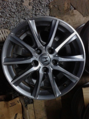 แม็ก ฮอนด้า ขอบ 17 x 6  5รู  สวยๆ  1ชุด