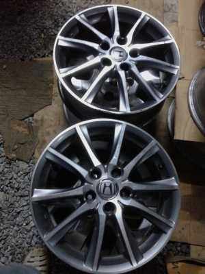 แม็ก ฮอนด้า ขอบ 17 x 6  5รู  สวยๆ  1ชุด