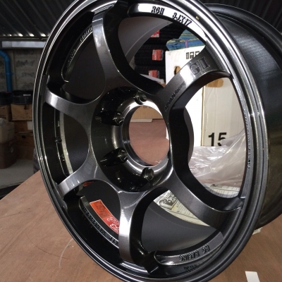 ขายแม็ก rg2 ขอบ17 8 9 พร้อมยาง19000 เท่านั้น ขายแม็ก rg2 ขอบ17 8 9 พร้อมยาง19000 เท่านั้น