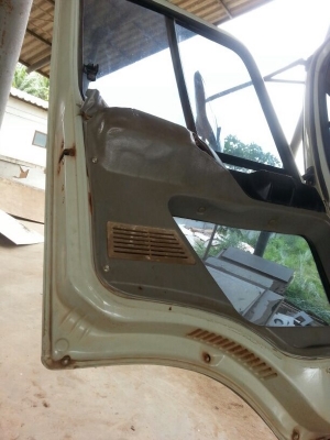 รถฮีโน่ 10 ล้อดั้ม FM1M  220 แรงม้า. ปี 38  นใจติดต่อ 081 - 6079515