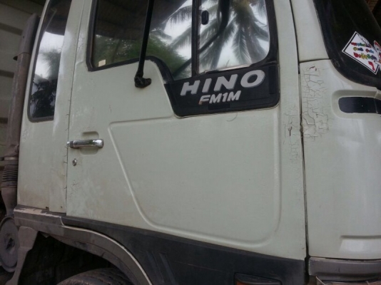 รถฮีโน่ 10 ล้อดั้ม FM1M  220 แรงม้า. ปี 38  นใจติดต่อ 081 - 6079515