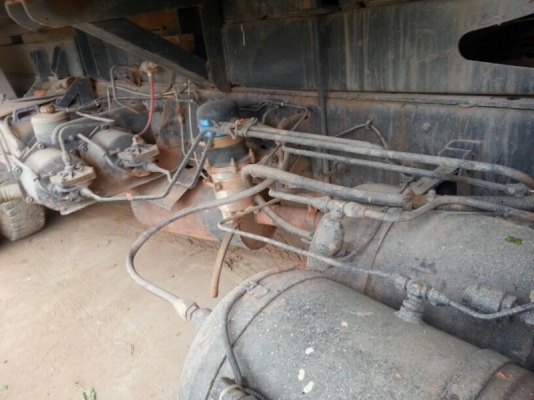 รถฮีโน่ 10 ล้อดั้ม FM1M  220 แรงม้า. ปี 38  นใจติดต่อ 081 - 6079515