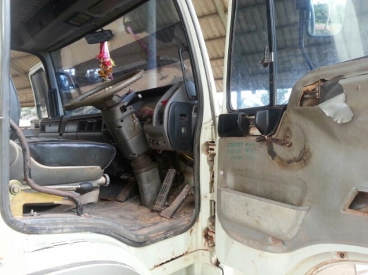 รถฮีโน่ 10 ล้อดั้ม FM1M  220 แรงม้า. ปี 38  นใจติดต่อ 081 - 6079515